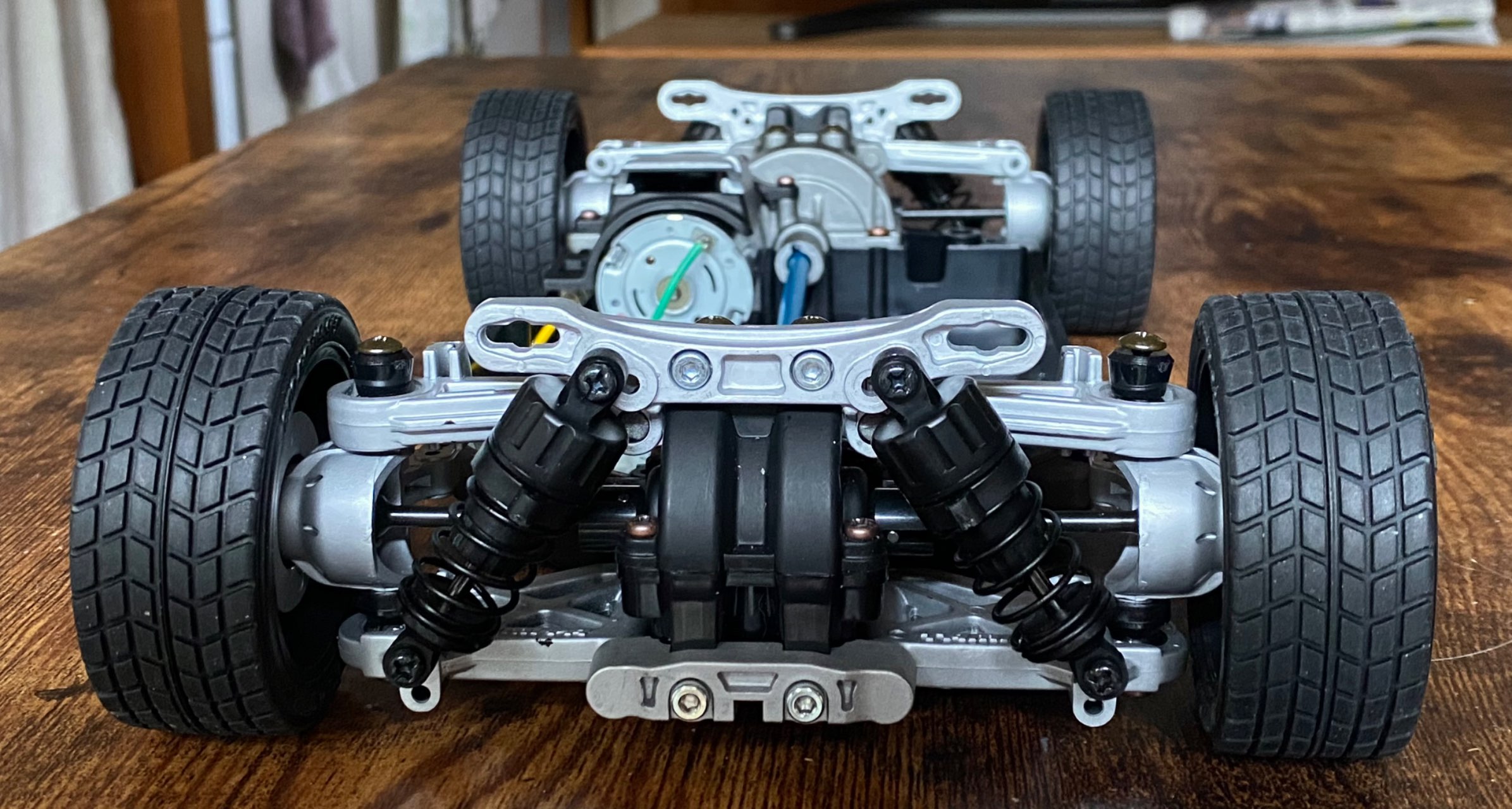 1/10 電動RC組立キット マクラーレン セナ (TT-02シャーシ)【58711