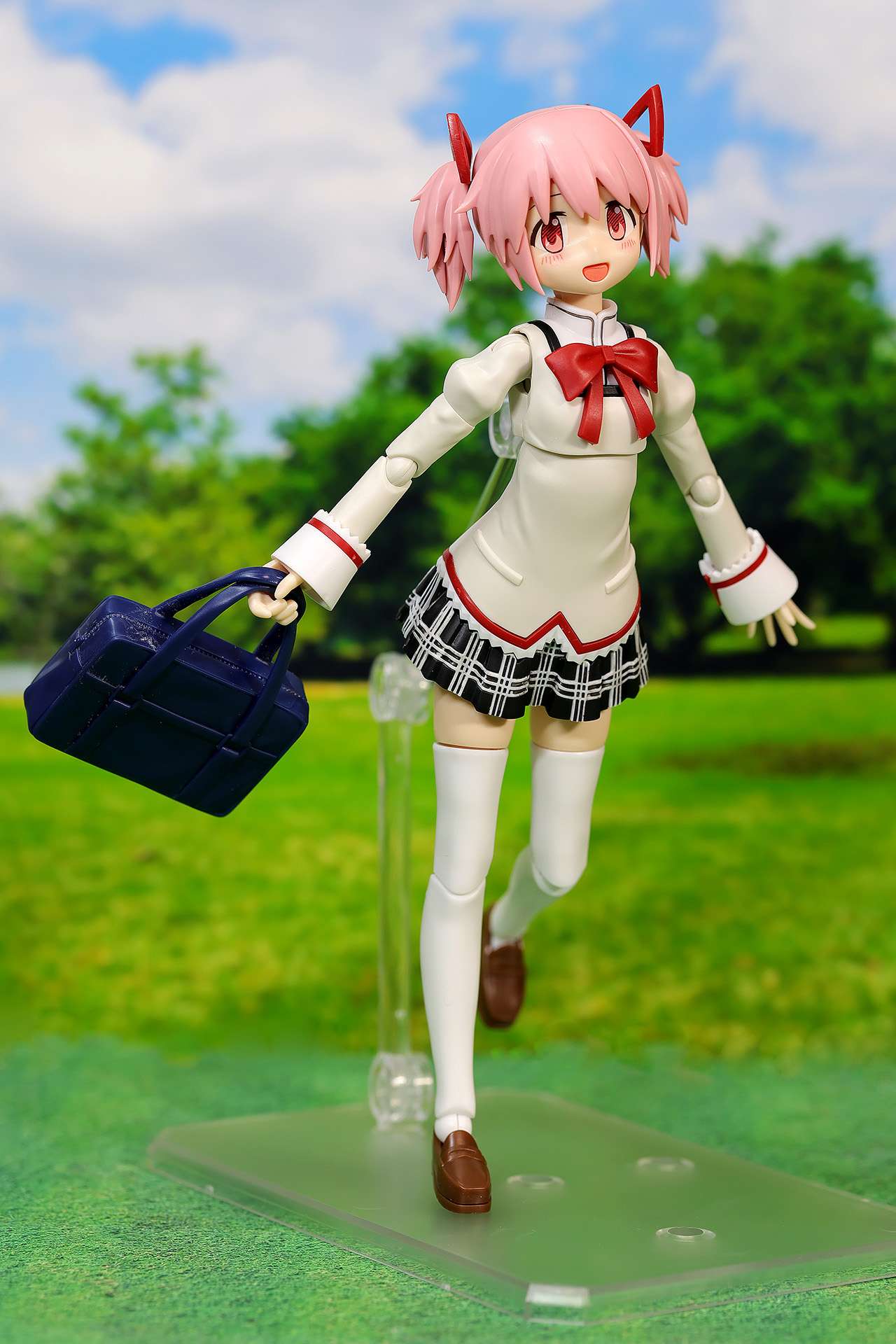 30MP 鹿目まどか(制服Ver.)(魔法少女まどか☆マギカ) | バンダイ