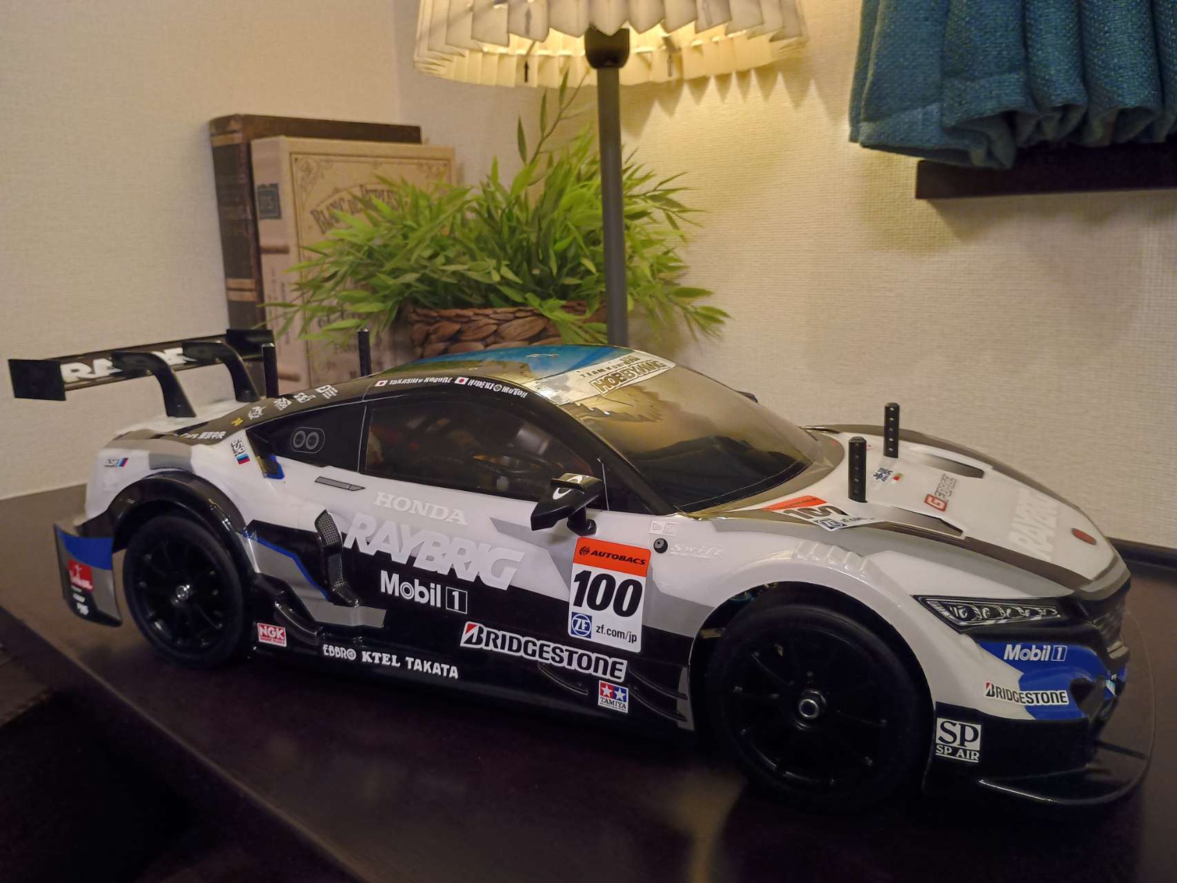 1/10 電動RC組立キット RAYBRIG NSX CONCEPT-GT （TT-02シャーシ