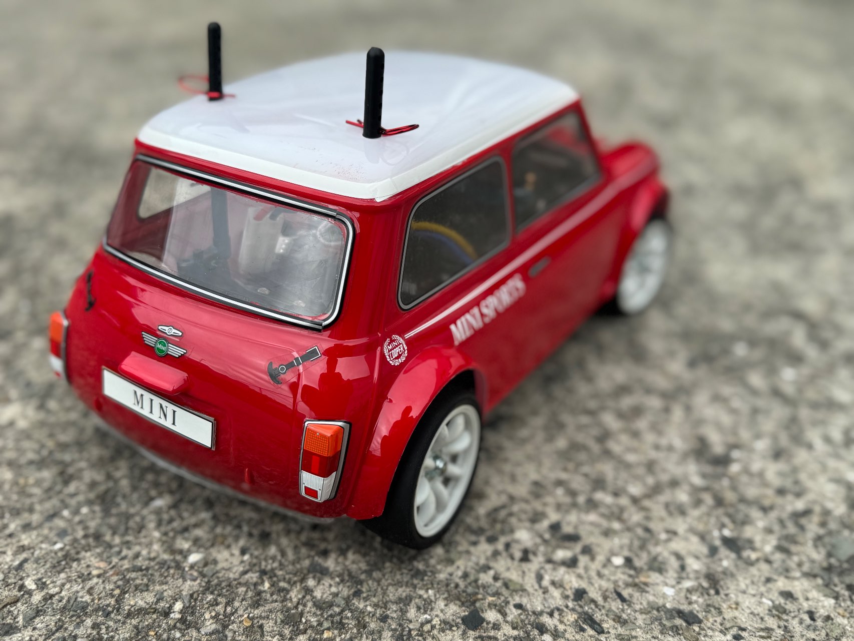 1/10 電動RCカー組立キット ミニクーパーレーシング (MB-01