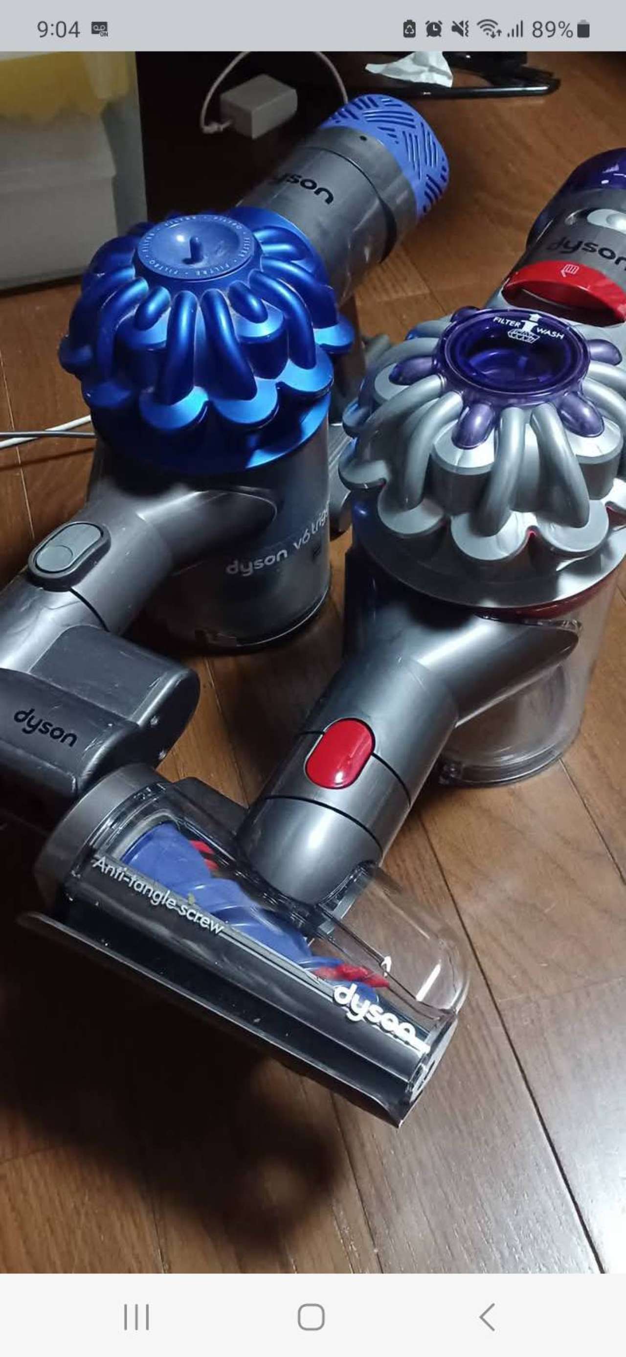 サイクロン式ハンディクリーナー充電式 シルバー/シルバー | ダイソン