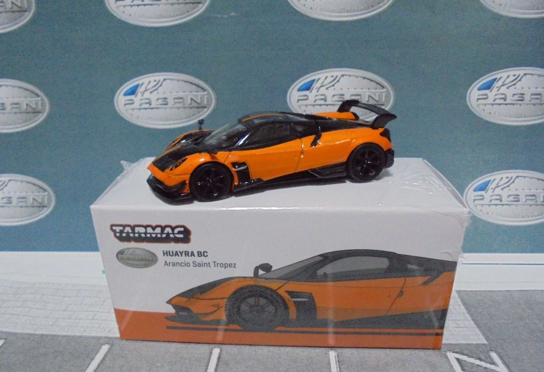 1/64 Pagani Huayra BC Arancio Saint Tropez【T64G-TL014-OR