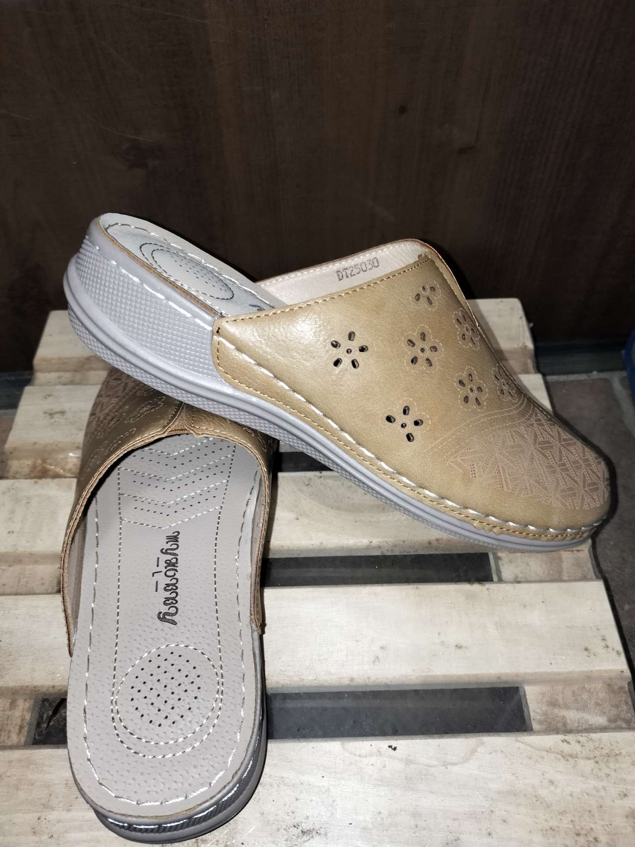 さっと履ける美脚魅せミュール - ベルーナ【公式】