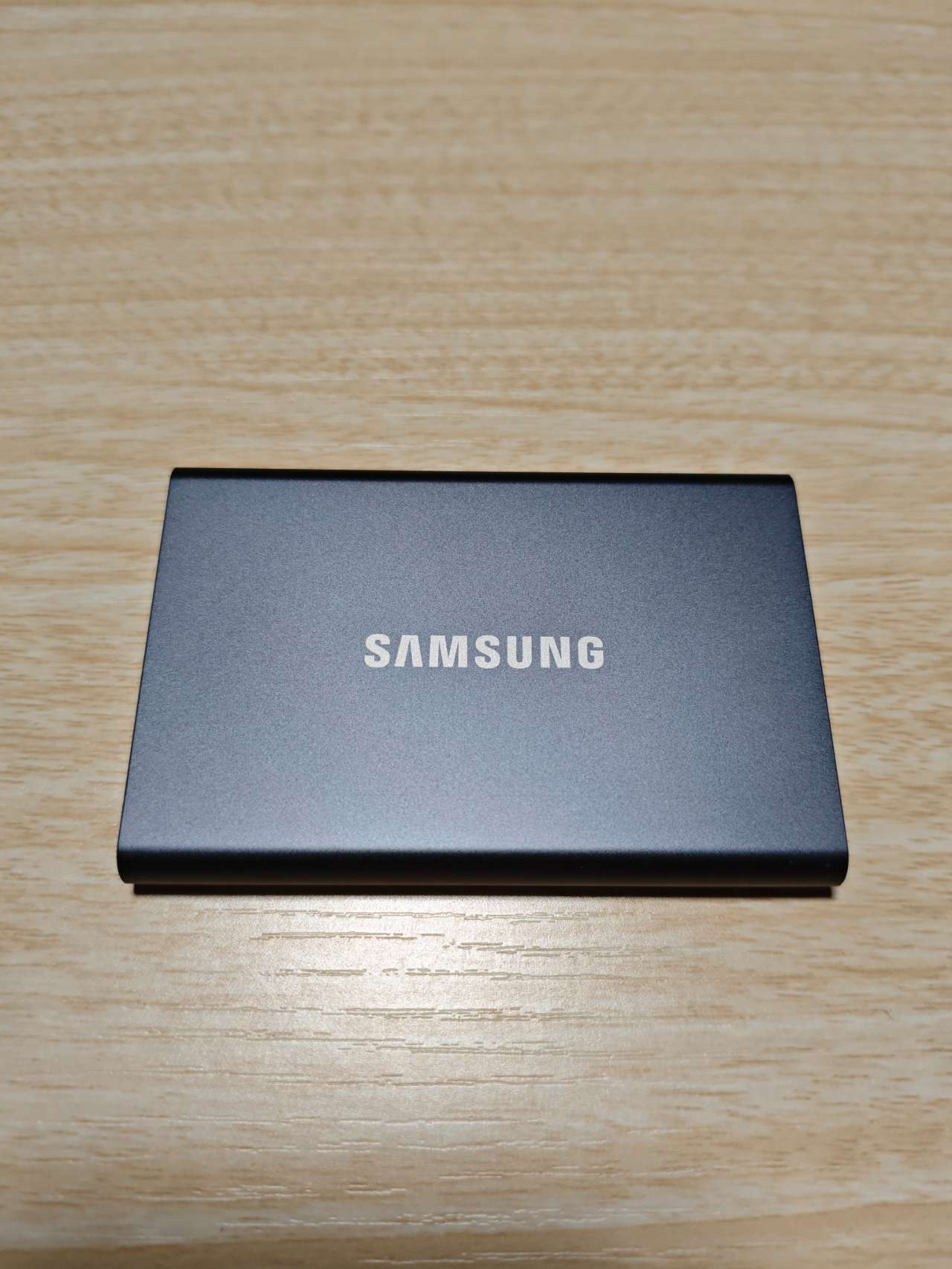 ポータブルSSD スタンダードモデル T7シリーズ 4TB（グレー 