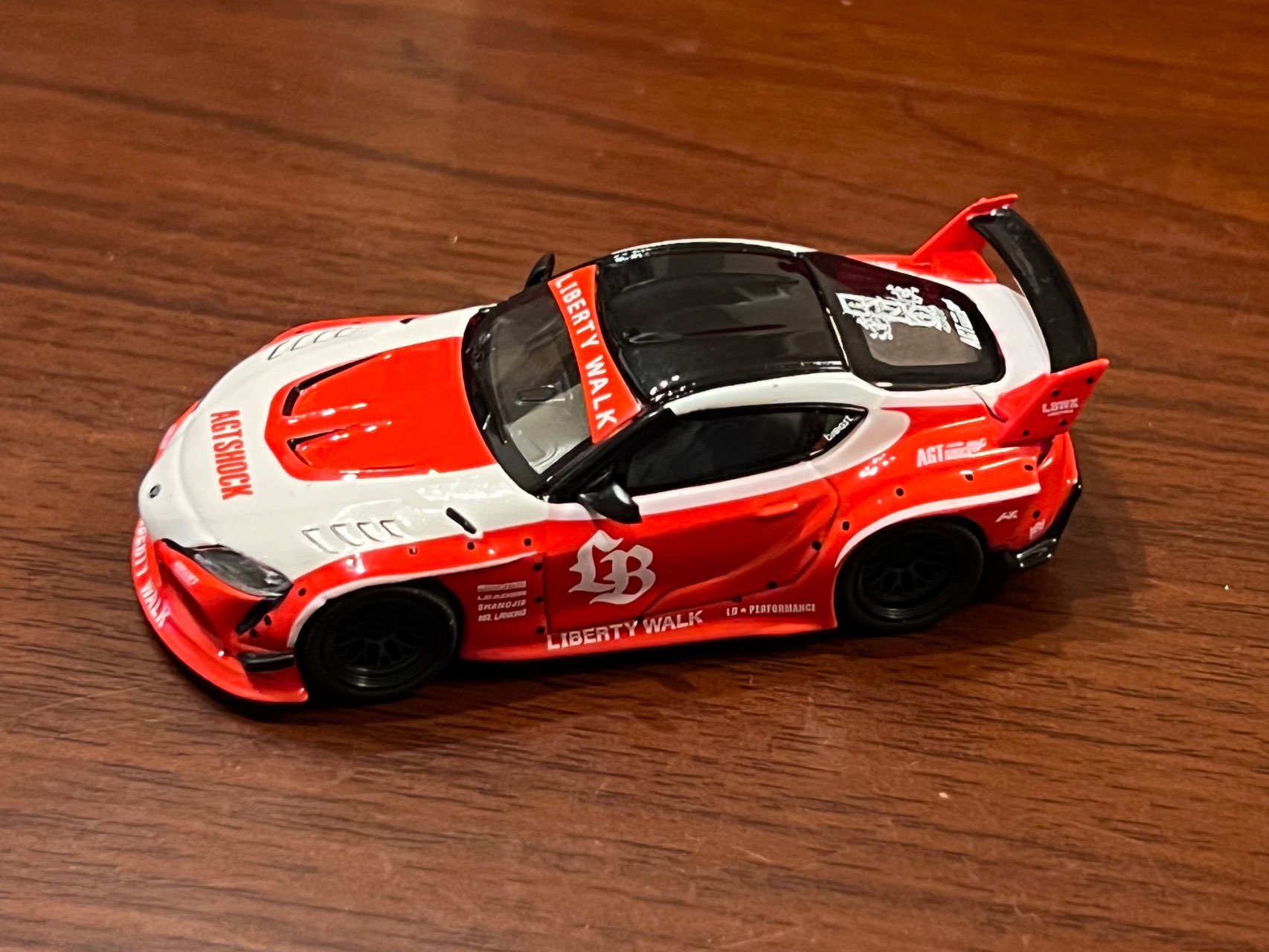1/64 LB☆WORKS GR スープラ レッド/ホワイト(左ハンドル)【MGT01103-L