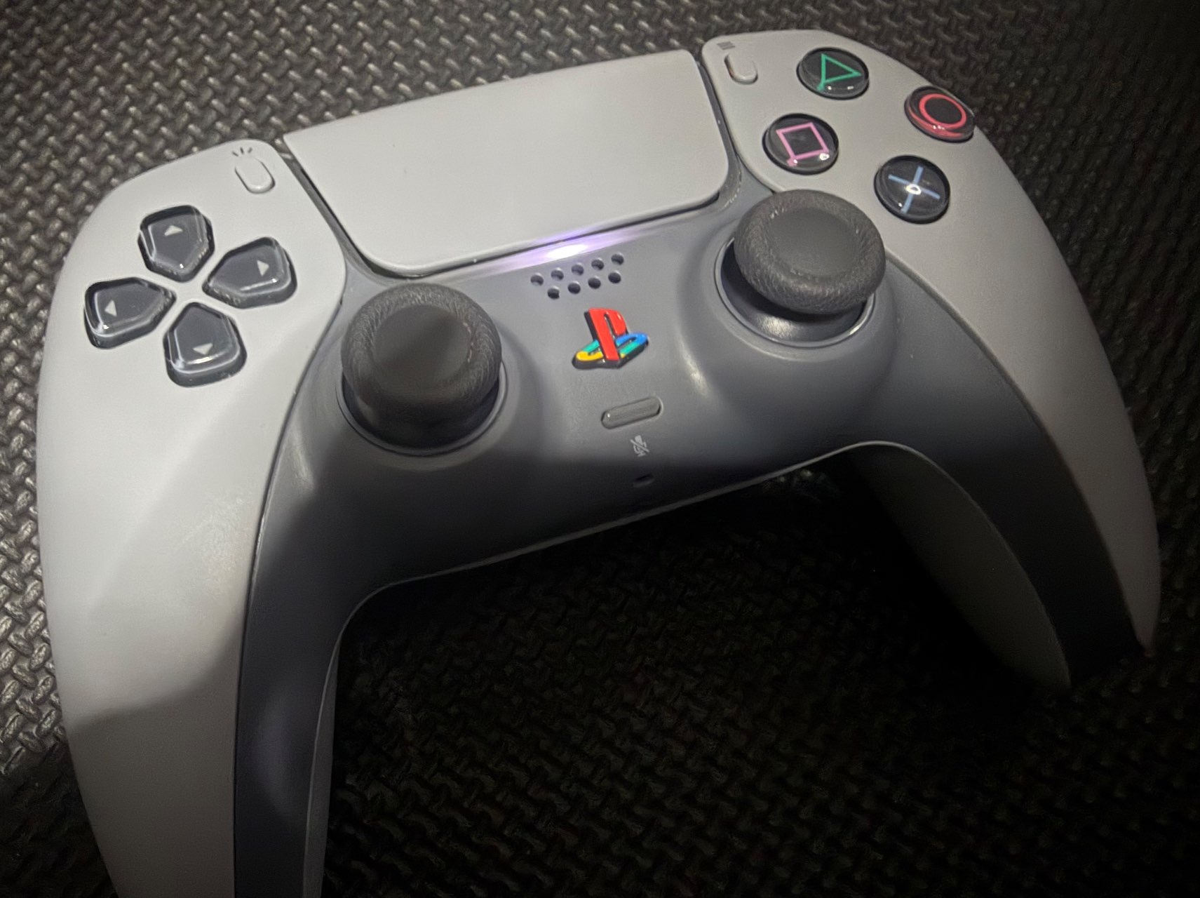 PS5】DualSense(R) ワイヤレスコントローラー 30周年アニバーサリー