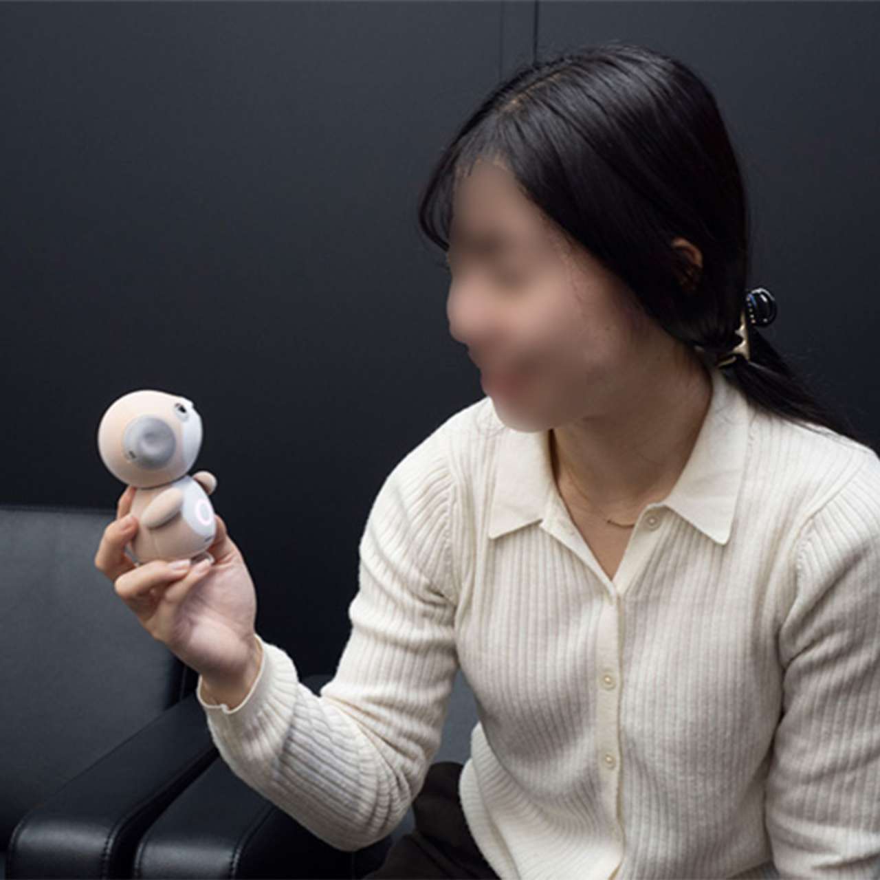 コンパニオンロボット ポケとも(ミーアキャット ホワイト) | シャープ