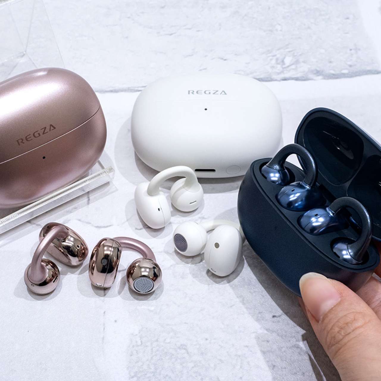 イヤーカフ型完全ワイヤレスBluetoothイヤホン（ローズゴールド