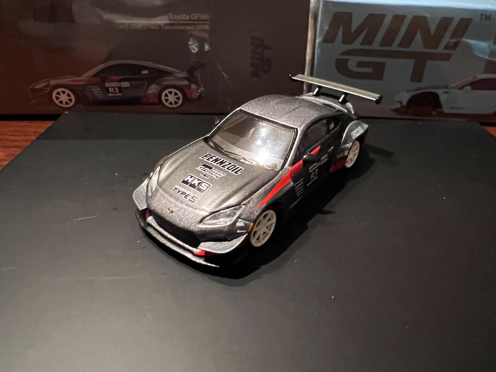 Mini Gt ラリー・チェンの HKS トヨタ GR86。 MINI GT 1/64 (ダイキャスト製) Toyota GR86 HKS Turbocharged GR86