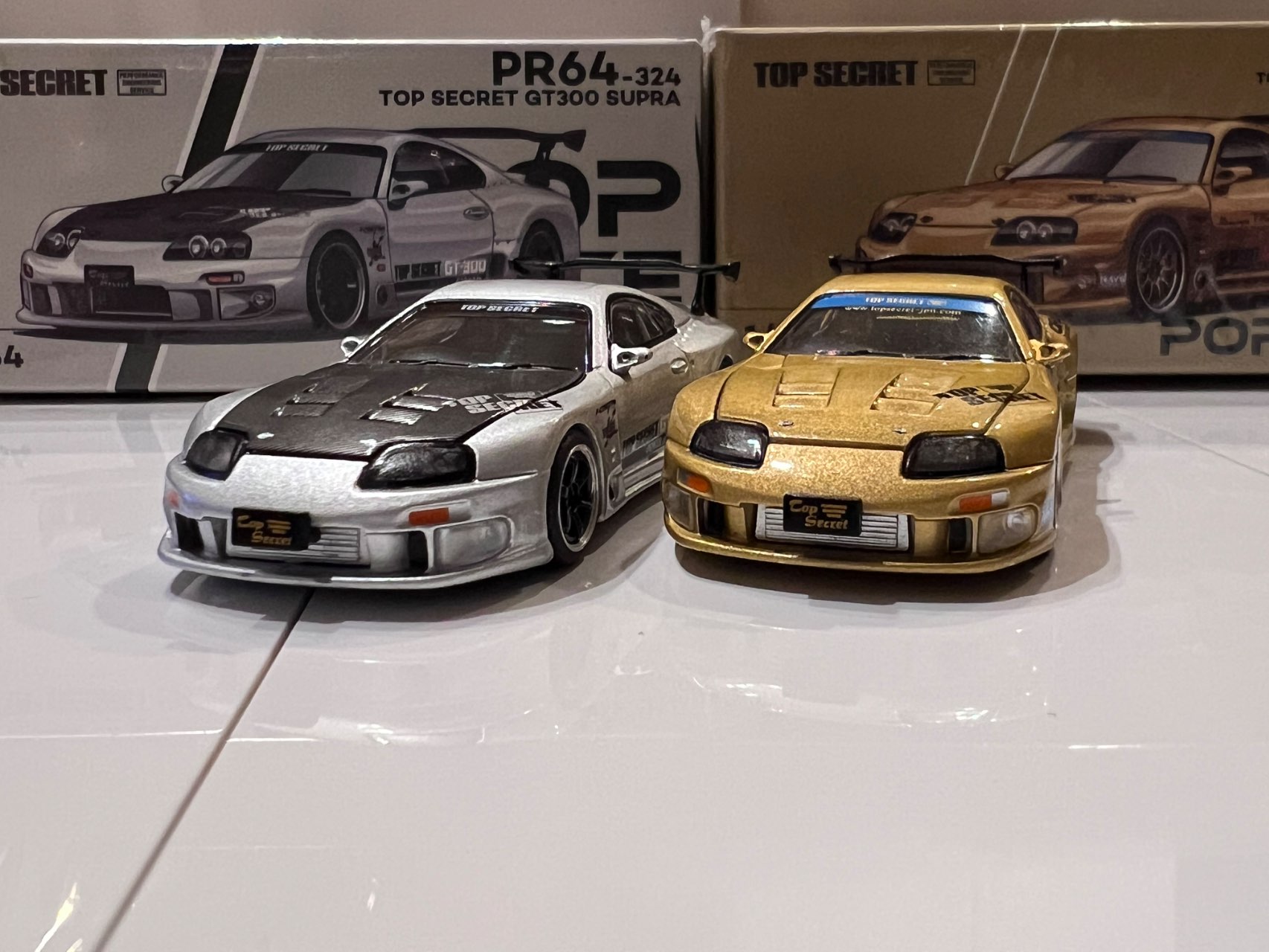 1/64 トップシークレット GT300 スープラ シルバー【PR640324