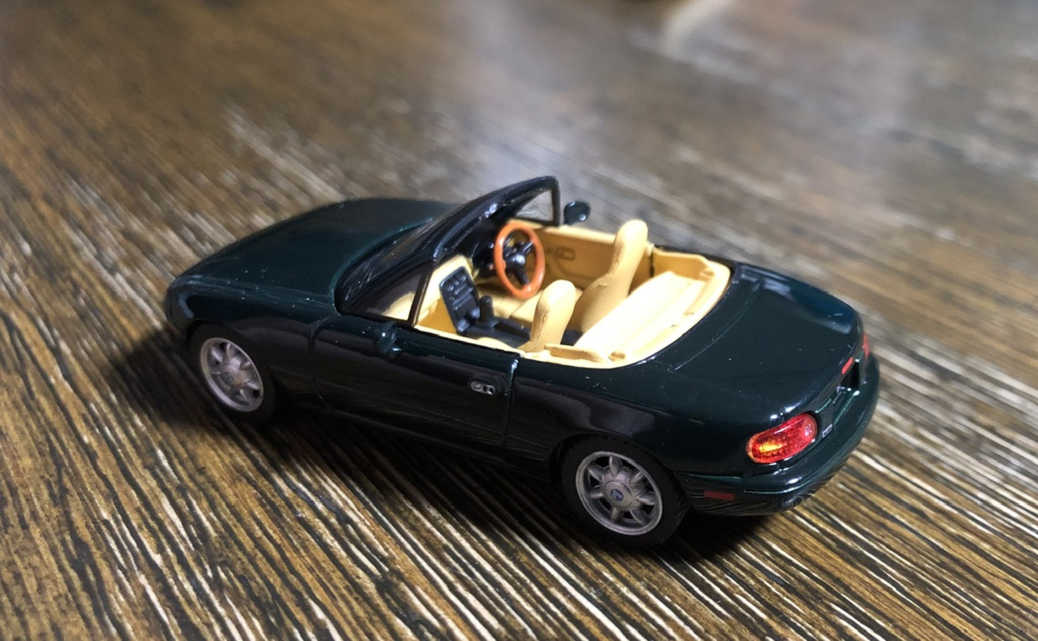 MINI GT ユーノス　ロードスター ミニカー　3色セット TSM ミニGT 1/64 マツダ ユーノスロードスター Vスペシャル(右