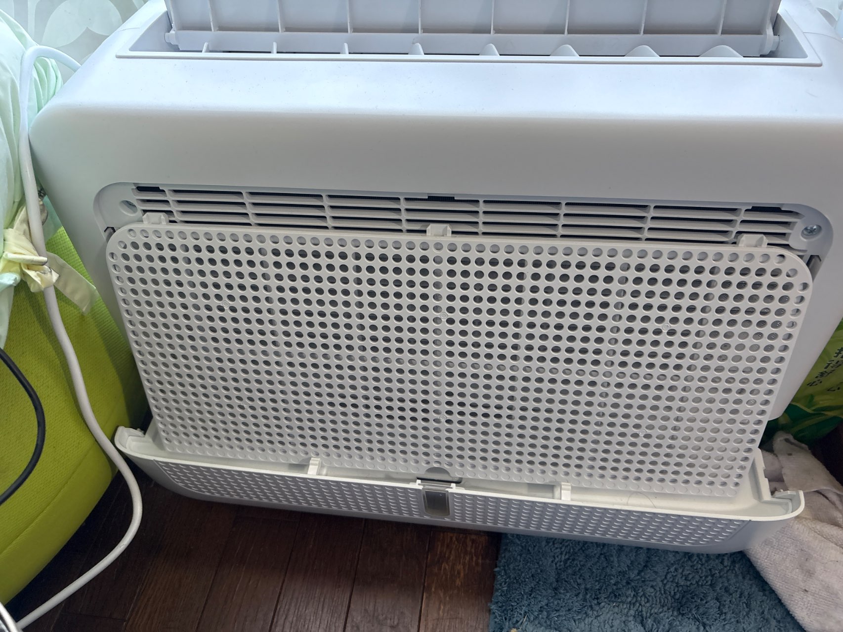 衣類乾燥除湿機（木造13畳/コンクリート造25畳まで ホワイト）【在庫