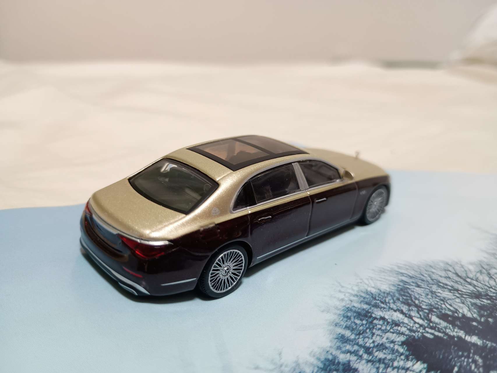 メルセデス マイバッハ62 ミニカー 1/64 ベンツ Amazon | TrueScale Miniatures MINI GT 1/64 メルセデス マイバッハ