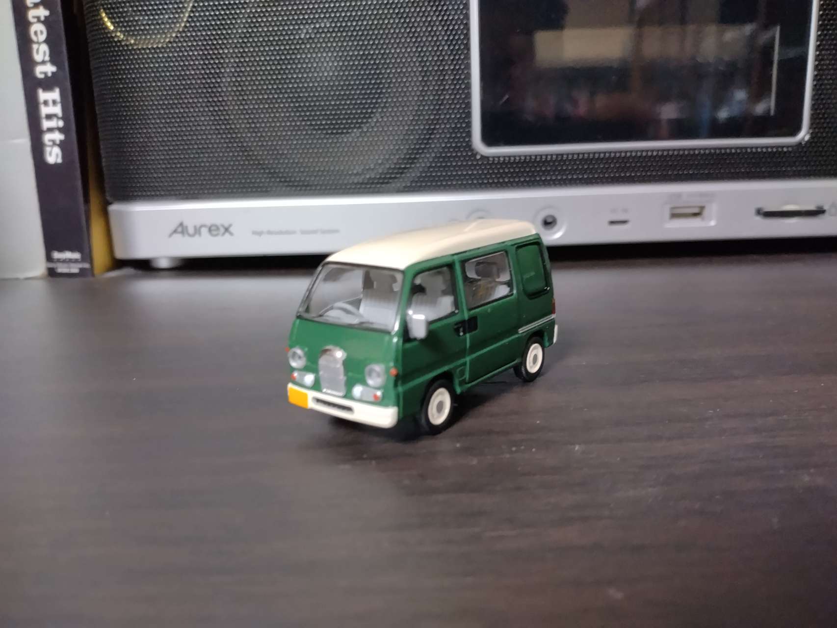 1/64 LV-N249e スバル サンバー ディアス クラシック（緑／クリーム