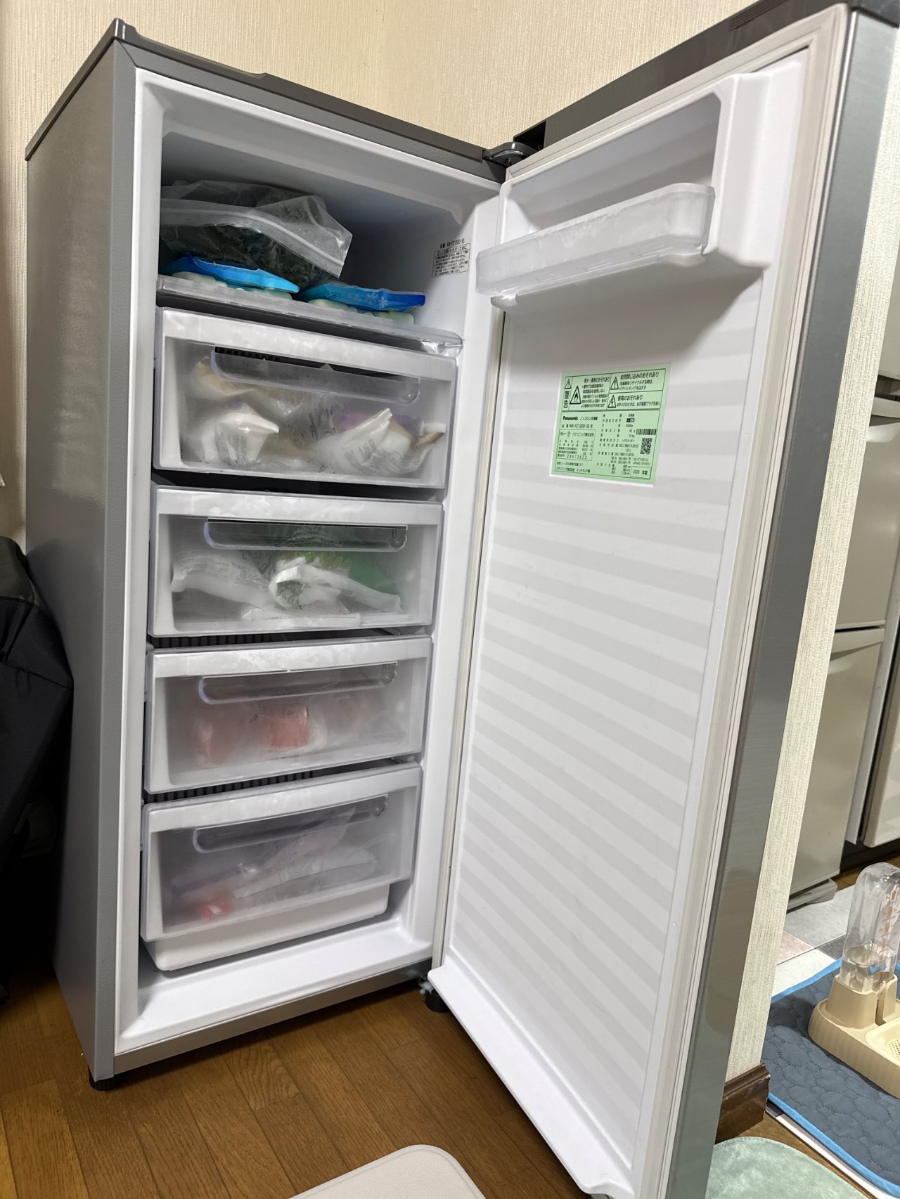 121L 冷凍庫【右開き】シャイニーシルバー | パナソニック | NR-FZ120D