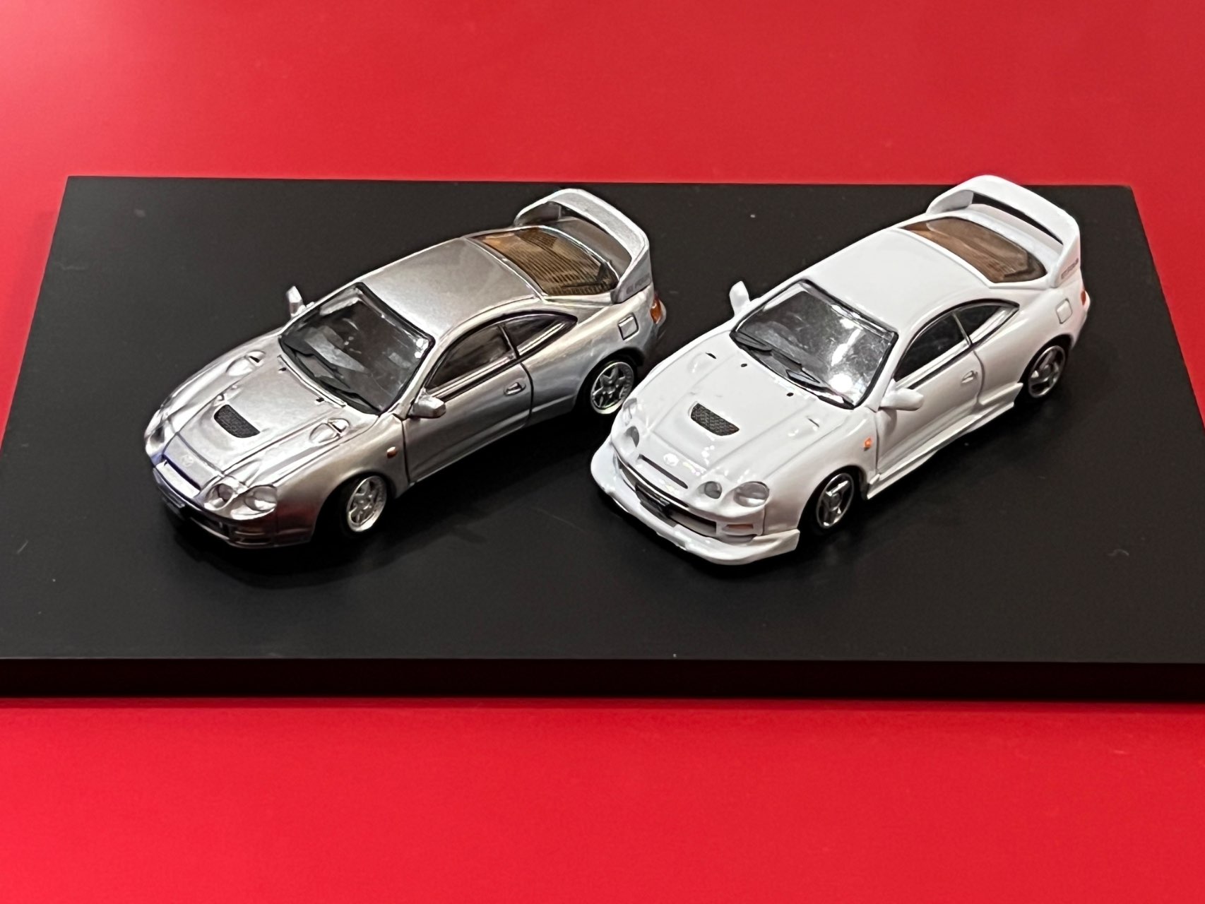 1/64 トヨタ セリカ GT-4 フィギュア付 シルバー RHD【64B0415