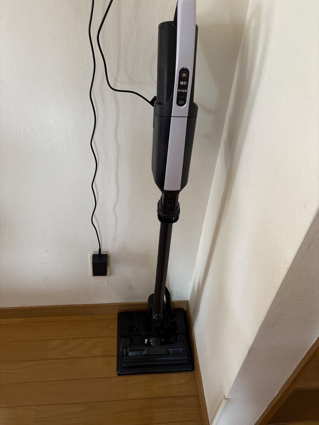 紙パック式スティッククリーナー 充電式 自走式パワーブラシ