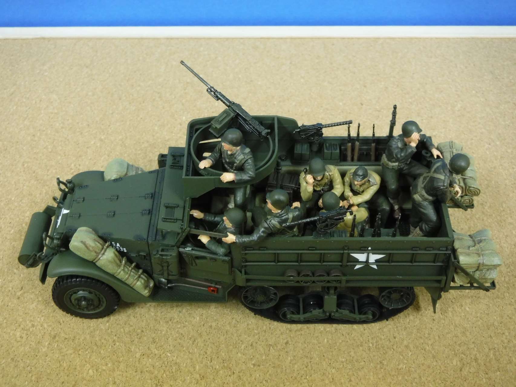 再生産】1/35 アメリカ M3A2 パーソナルキャリヤー【35070