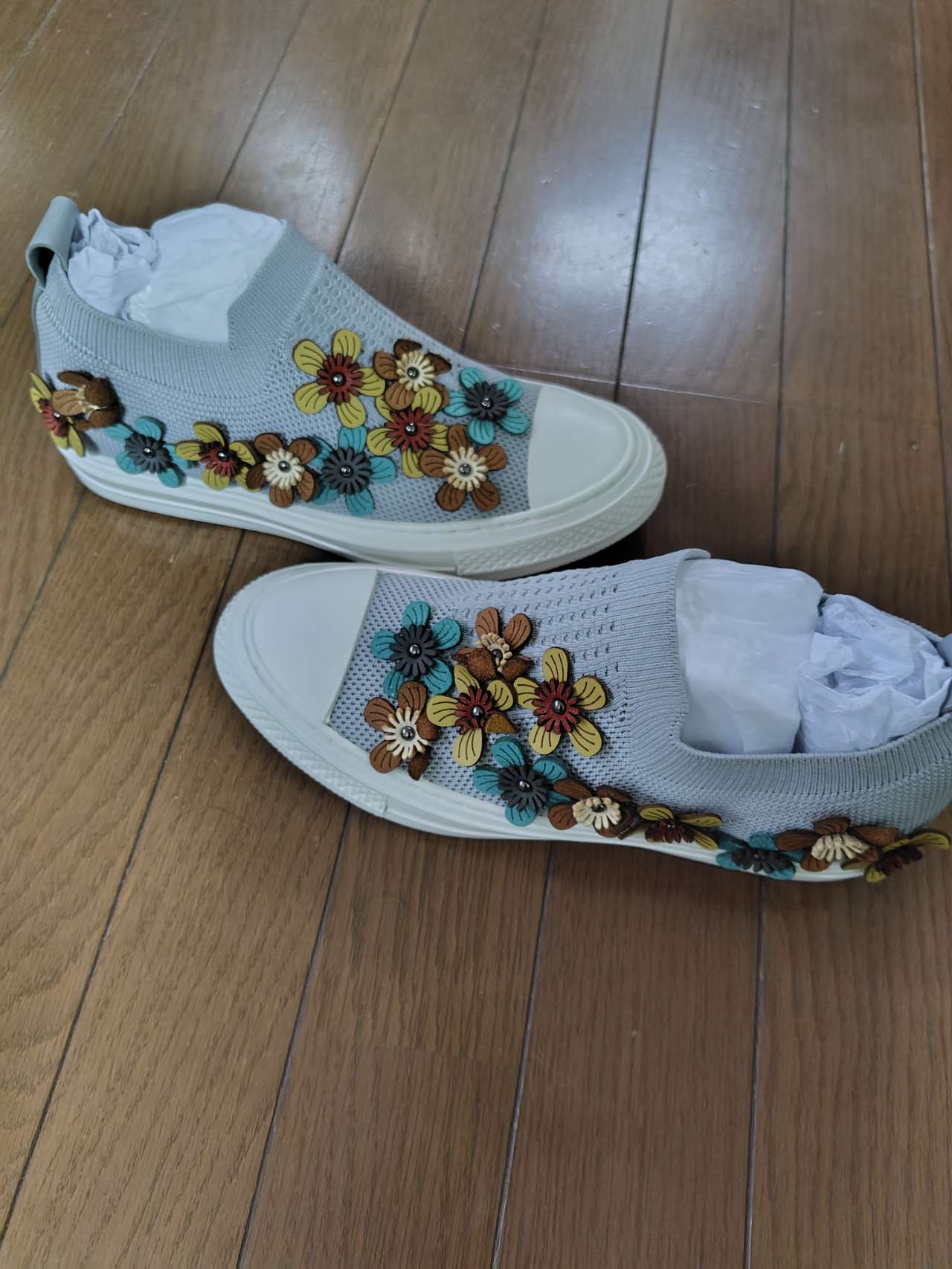 レナルナ 5Eサテン調レースアップスニーカー - ベルーナ【公式】