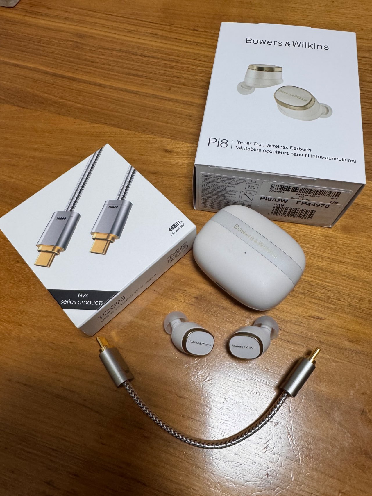 ノイズキャンセリング機能搭載 完全ワイヤレスBluetoothイヤホン（ダブ
