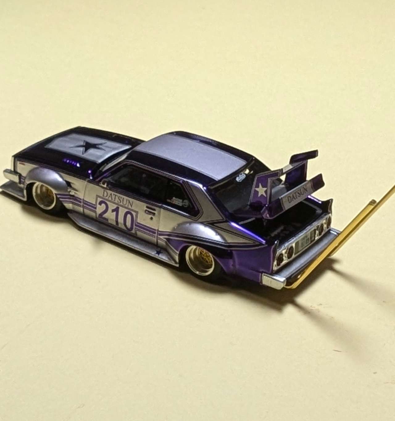 カビゴン 1/64 SKYLINE C210 KAIDO RACER (BOSOZOKU STYLE) PURPLE CHROME