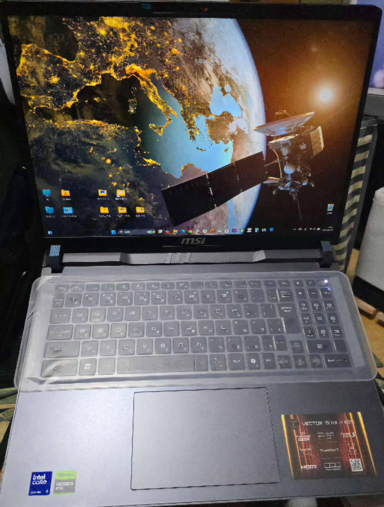 16型 ゲーミングノートパソコン Vector 16 HX AI A2XW（Core Ultra 9