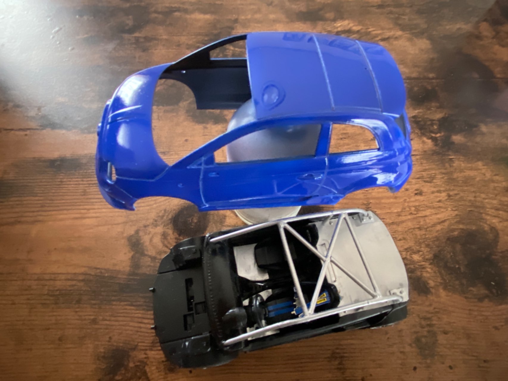 1/24 アバルト695トリビュートフェラーリ リアルスポーツシリーズNo.83