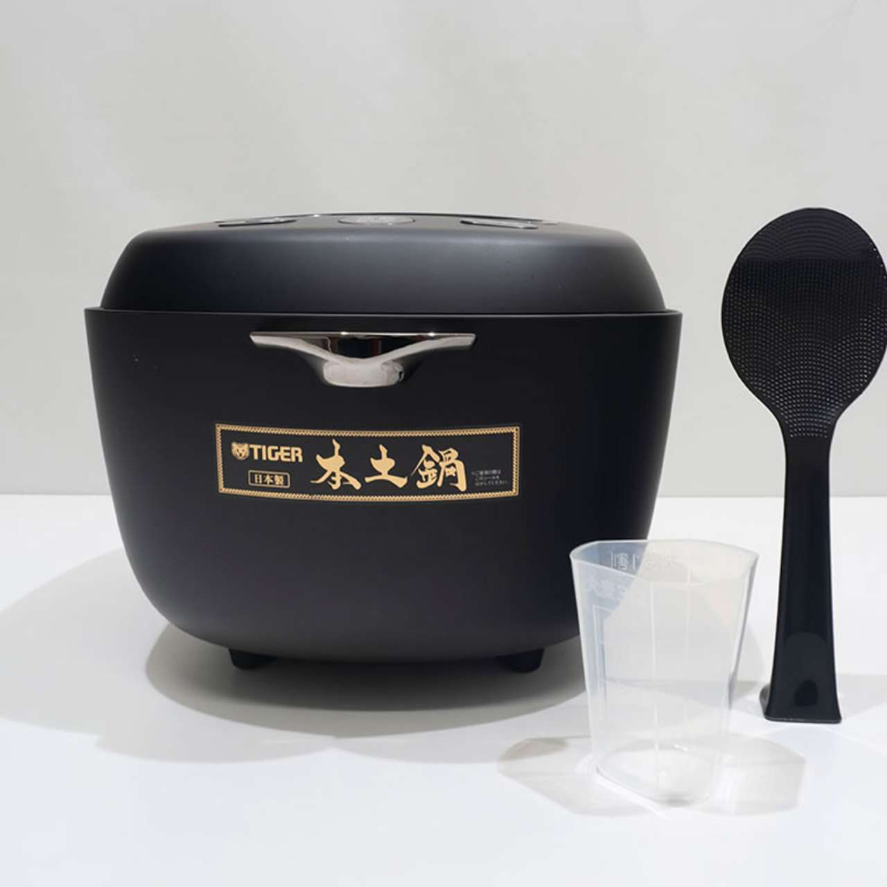 土鍋圧力IH炊飯ジャー（5.5合炊き） ストーンブラック | タイガー