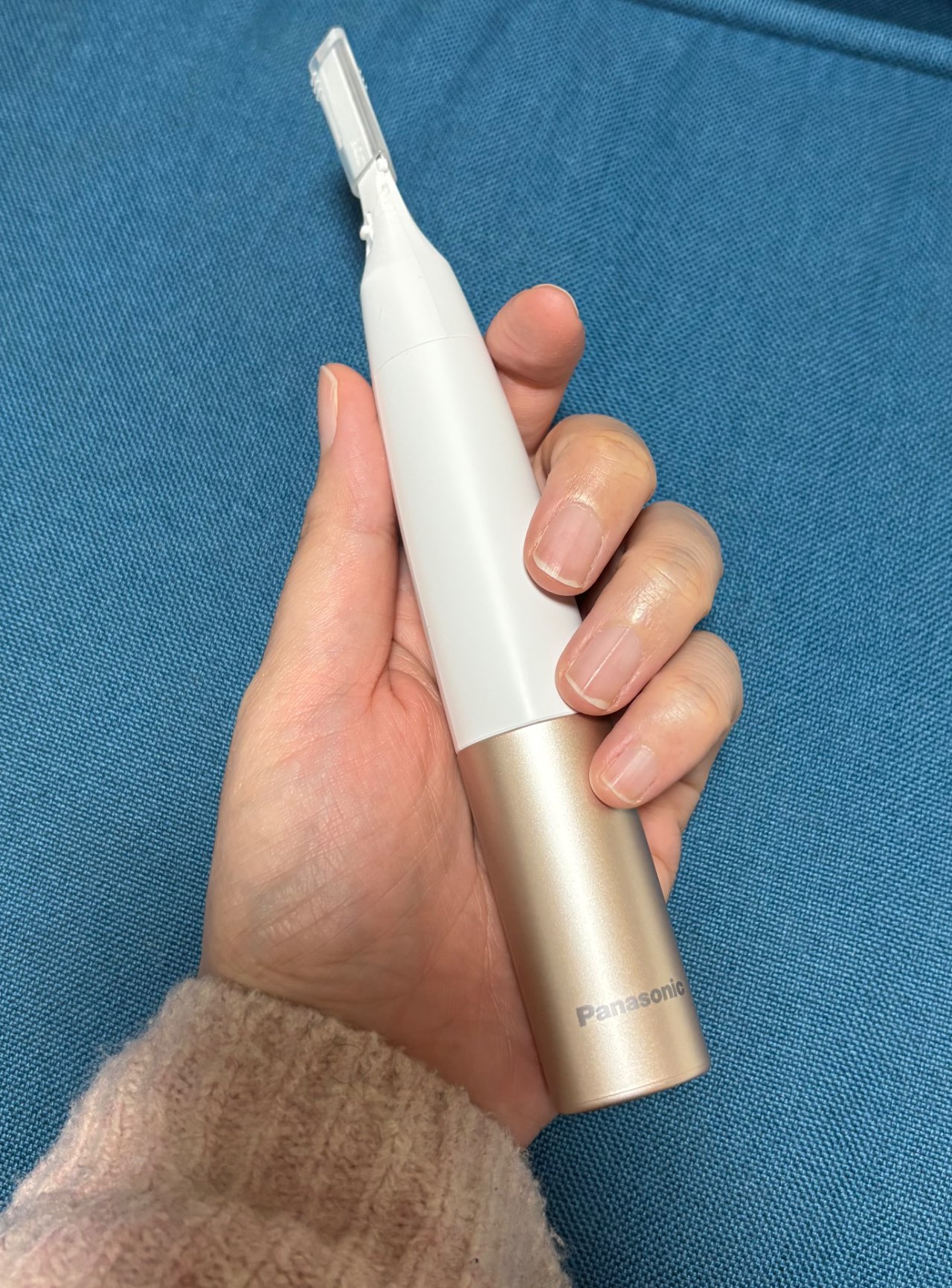 ボディシェーバー【乾電池式】(ピンク調) | パナソニック | ES-WR61-P