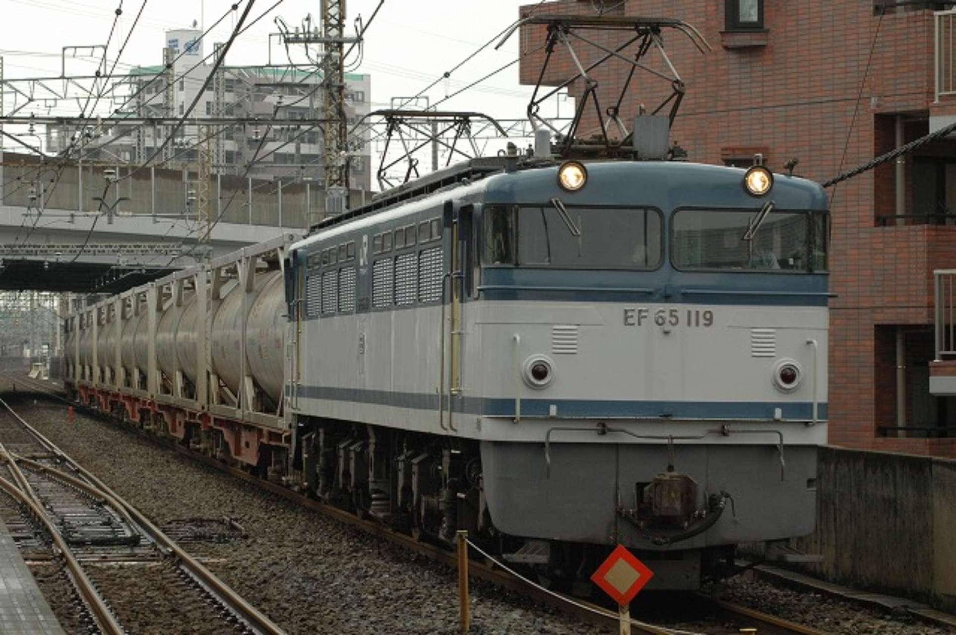 【中古】TOMIX EF65-119 7188 ディテールアップ済 中古】TOMIX EF65-119 7188 ディテールアップ済 N) 7188 JR EF65